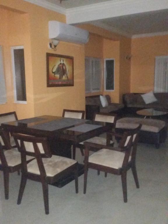 Alexanders Penthouse On The Beach Ocho Rios Exterior photo
