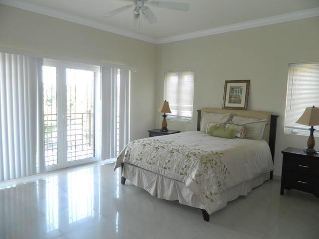 Alexanders Penthouse On The Beach Ocho Rios Exterior photo